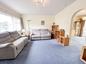 Lounge- click for photo gallery